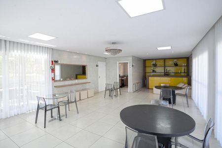 Apartamento para alugar com 70m², 2 quartos e 1 vagaÁrea comum - Salão de festas