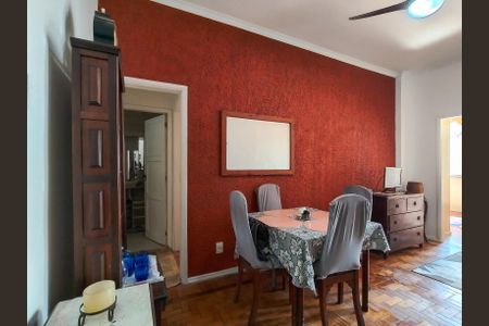 Apartamento para alugar com 70m², 2 quartos e 1 vagaSala