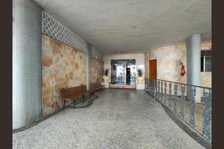 Apartamento para alugar com 70m², 2 quartos e 1 vagaFachada e portaria