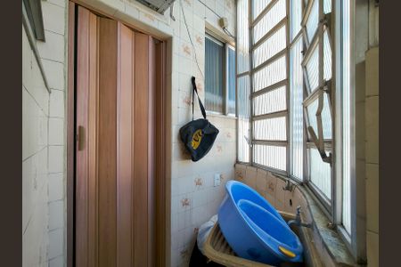 Apartamento para alugar com 70m², 2 quartos e 1 vagaÁrea de Serviço