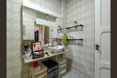 Apartamento para alugar com 70m², 2 quartos e 1 vagaBanheiro Corredor