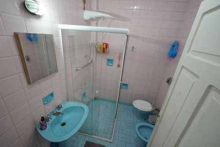 Casa à venda com 250m², 2 quartos e 1 vagaBanheiro