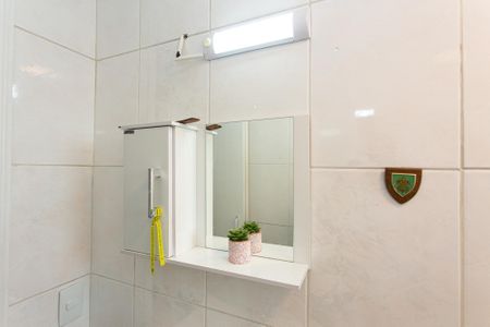 Apartamento à venda com 62m², 2 quartos e 1 vaga Apartamento à venda com 62m², 2 quartos e 1 vagaBanheiro