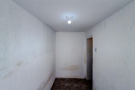 Quarto de casa para alugar com 2 quartos, 40m² em Vila Carioca, São Paulo