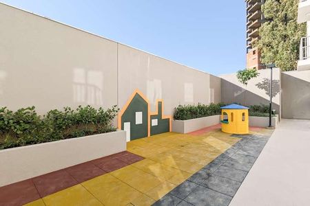 Apartamento à venda com 42m², 2 quartos e 1 vaga Apartamento à venda com 42m², 2 quartos e 1 vagaÁrea comum - Playground