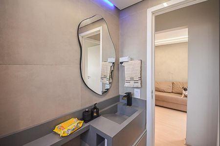 Apartamento à venda com 42m², 2 quartos e 1 vaga Apartamento à venda com 42m², 2 quartos e 1 vagaBanheiro