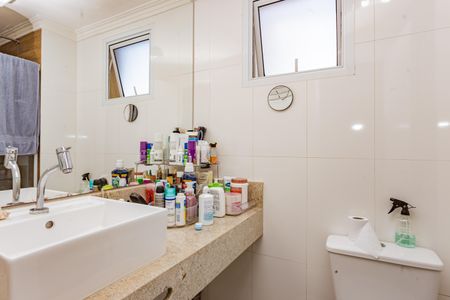 Apartamento à venda com 84m², 3 quartos e 2 vagasBanheiro da Suíte