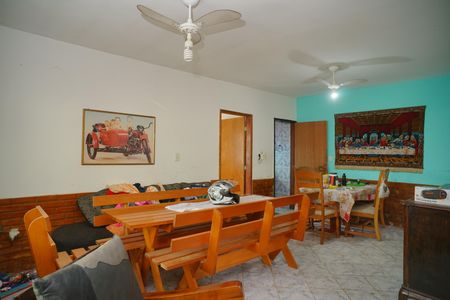 Sala de casa para alugar com 4 quartos, 500m² em Camburi, Maricá