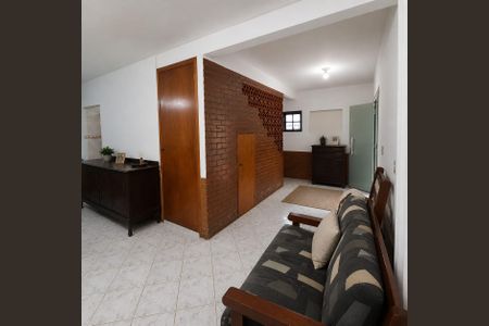 Sala de casa para alugar com 4 quartos, 500m² em Camburi, Maricá