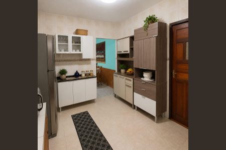 Casa para alugar com 500m², 4 quartos e 4 vagasCozinha