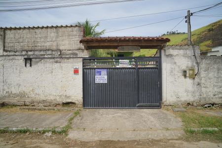 Casa para alugar com 500m², 4 quartos e 4 vagasFachada