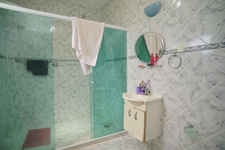 Casa para alugar com 500m², 4 quartos e 4 vagasBanheiro do Quarto 4