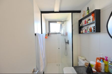 Apartamento à venda com 78m², 2 quartos e 1 vagaBanheiro da Suíte