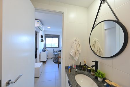 Apartamento à venda com 78m², 2 quartos e 1 vagaBanheiro Social