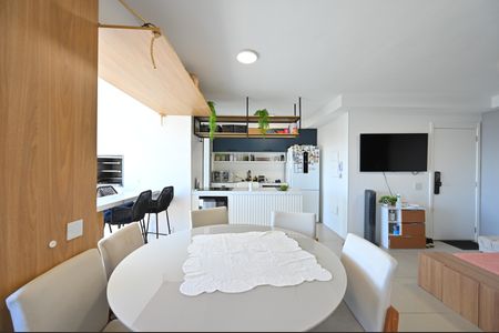 Apartamento à venda com 78m², 2 quartos e 1 vagaSala
