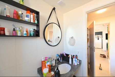 Apartamento à venda com 78m², 2 quartos e 1 vagaBanheiro da Suíte