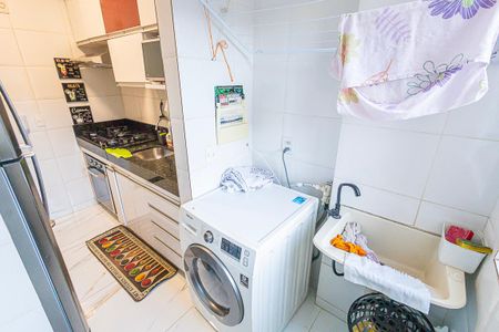 Apartamento à venda com 72m², 3 quartos e 1 vaga Apartamento à venda com 72m², 3 quartos e 1 vagaArea de serviço