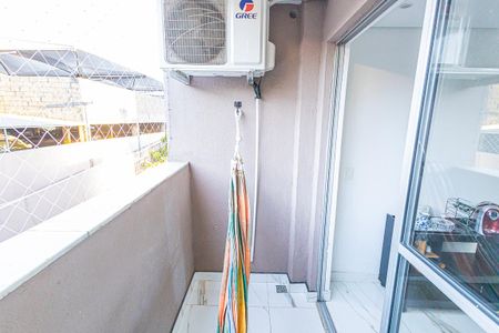 Apartamento à venda com 72m², 3 quartos e 1 vaga Apartamento à venda com 72m², 3 quartos e 1 vagaVaranda