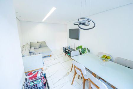 Apartamento à venda com 72m², 3 quartos e 1 vaga Apartamento à venda com 72m², 3 quartos e 1 vagaSala