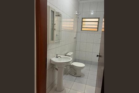 Casa para alugar com 206m², 3 quartos e 3 vagasBanheiro