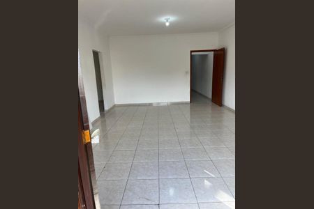 Casa para alugar com 206m², 3 quartos e 3 vagasSala