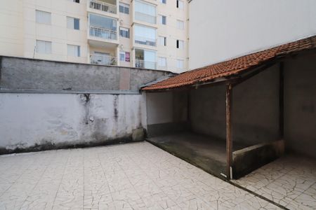 Casa para alugar com 110m², 2 quartos e 4 vagasQuintal