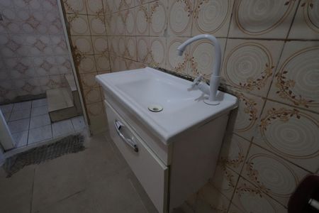 Casa para alugar com 110m², 2 quartos e 4 vagasBanheiro