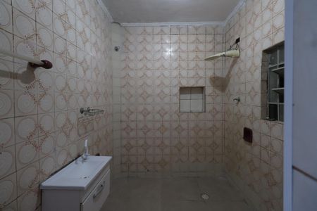 Casa para alugar com 110m², 2 quartos e 4 vagasBanheiro