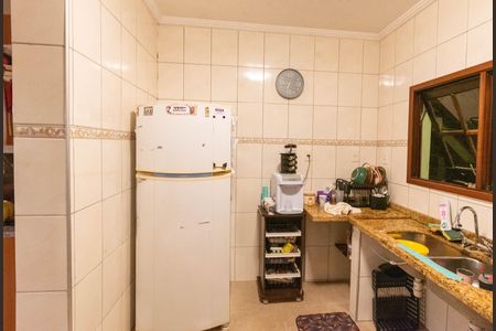 Casa à venda com 250m², 2 quartos e 2 vagas Casa à venda com 250m², 2 quartos e 2 vagasCozinha