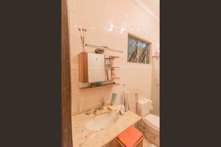 Casa à venda com 250m², 2 quartos e 2 vagas Casa à venda com 250m², 2 quartos e 2 vagasBanheiro da Suíte