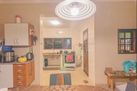 Casa à venda com 250m², 2 quartos e 2 vagas Casa à venda com 250m², 2 quartos e 2 vagasCozinha