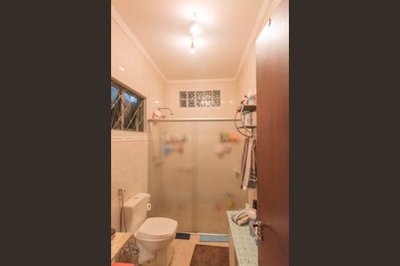Casa à venda com 250m², 2 quartos e 2 vagas Casa à venda com 250m², 2 quartos e 2 vagasBanheiro da Suíte