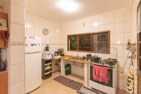 Casa à venda com 250m², 2 quartos e 2 vagas Casa à venda com 250m², 2 quartos e 2 vagasCozinha