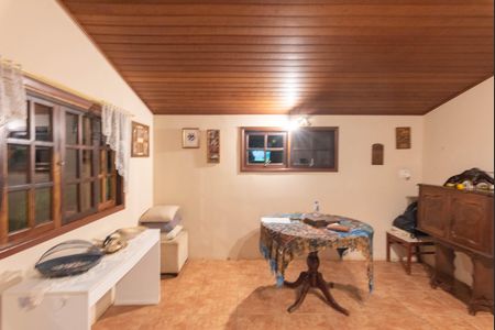 Casa à venda com 250m², 2 quartos e 2 vagas Casa à venda com 250m², 2 quartos e 2 vagasSala de Jantar