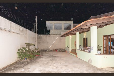 Casa à venda com 250m², 2 quartos e 2 vagas Casa à venda com 250m², 2 quartos e 2 vagasJardim