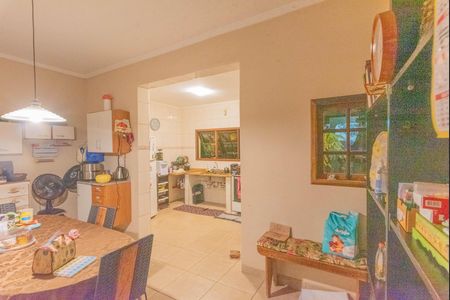 Casa à venda com 250m², 2 quartos e 2 vagas Casa à venda com 250m², 2 quartos e 2 vagasCozinha