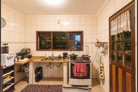 Casa à venda com 250m², 2 quartos e 2 vagas Casa à venda com 250m², 2 quartos e 2 vagasCozinha