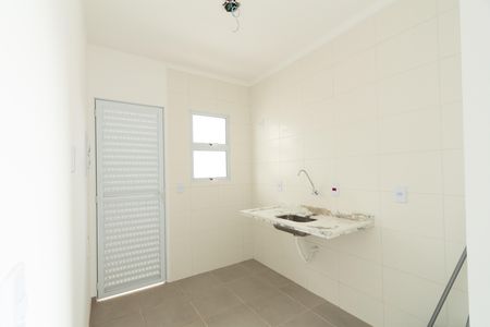 Casa de condomínio para alugar com 55m², 2 quartos e 1 vaga