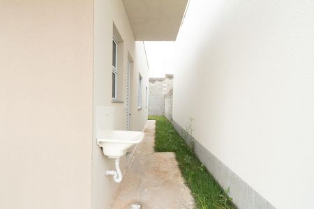 Casa de condomínio para alugar com 55m², 2 quartos e 1 vaga