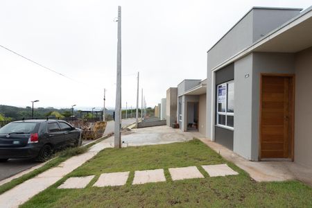 Casa de condomínio para alugar com 55m², 2 quartos e 1 vaga