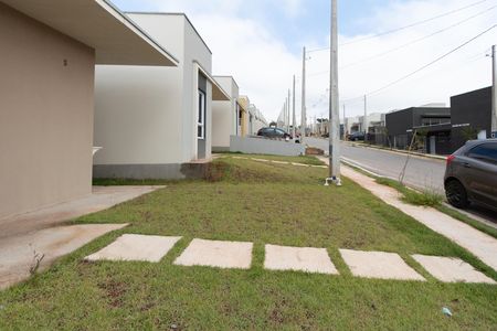 Casa de condomínio para alugar com 55m², 2 quartos e 1 vaga