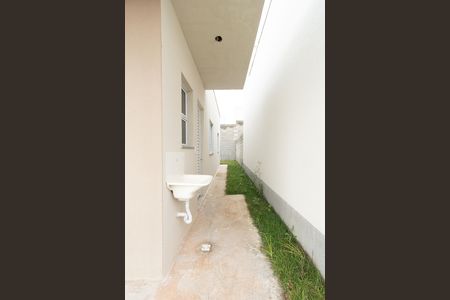 Casa de condomínio para alugar com 55m², 2 quartos e 1 vaga