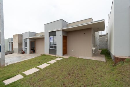Casa de condomínio para alugar com 55m², 2 quartos e 1 vaga