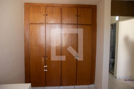 Apartamento para alugar com 75m², 2 quartos e 1 vagaQuarto 02