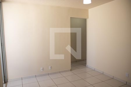 Sala de apartamento para alugar com 2 quartos, 75m² em Setor Urias Magalhães, Goiânia