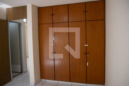 Apartamento para alugar com 75m², 2 quartos e 1 vagaQuarto 01