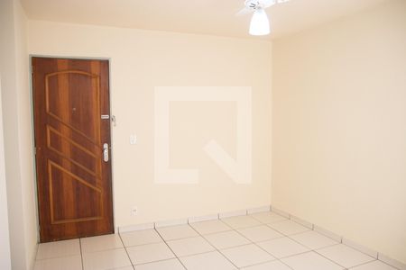 Sala de apartamento para alugar com 2 quartos, 75m² em Setor Urias Magalhães, Goiânia