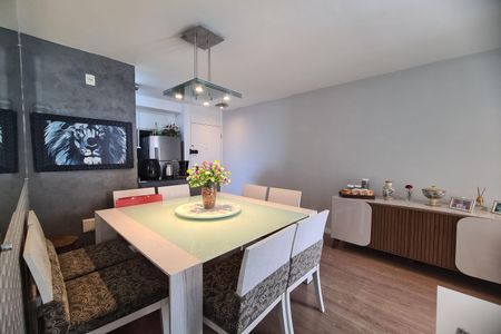 Apartamento à venda com 60m², 2 quartos e 1 vagaSala de Jantar