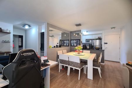 Apartamento à venda com 60m², 2 quartos e 1 vagaSala de Jantar