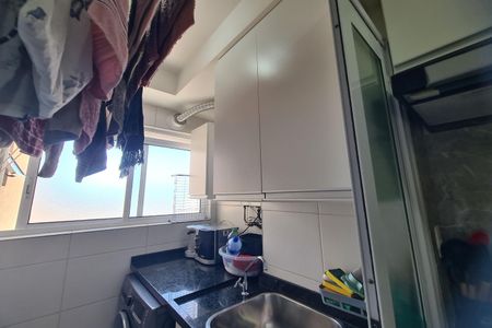Apartamento à venda com 60m², 2 quartos e 1 vagaÁrea de Serviço